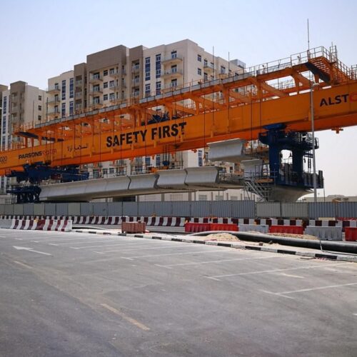 LAUNCHING GIRDER FOR SPAN BY SPAN